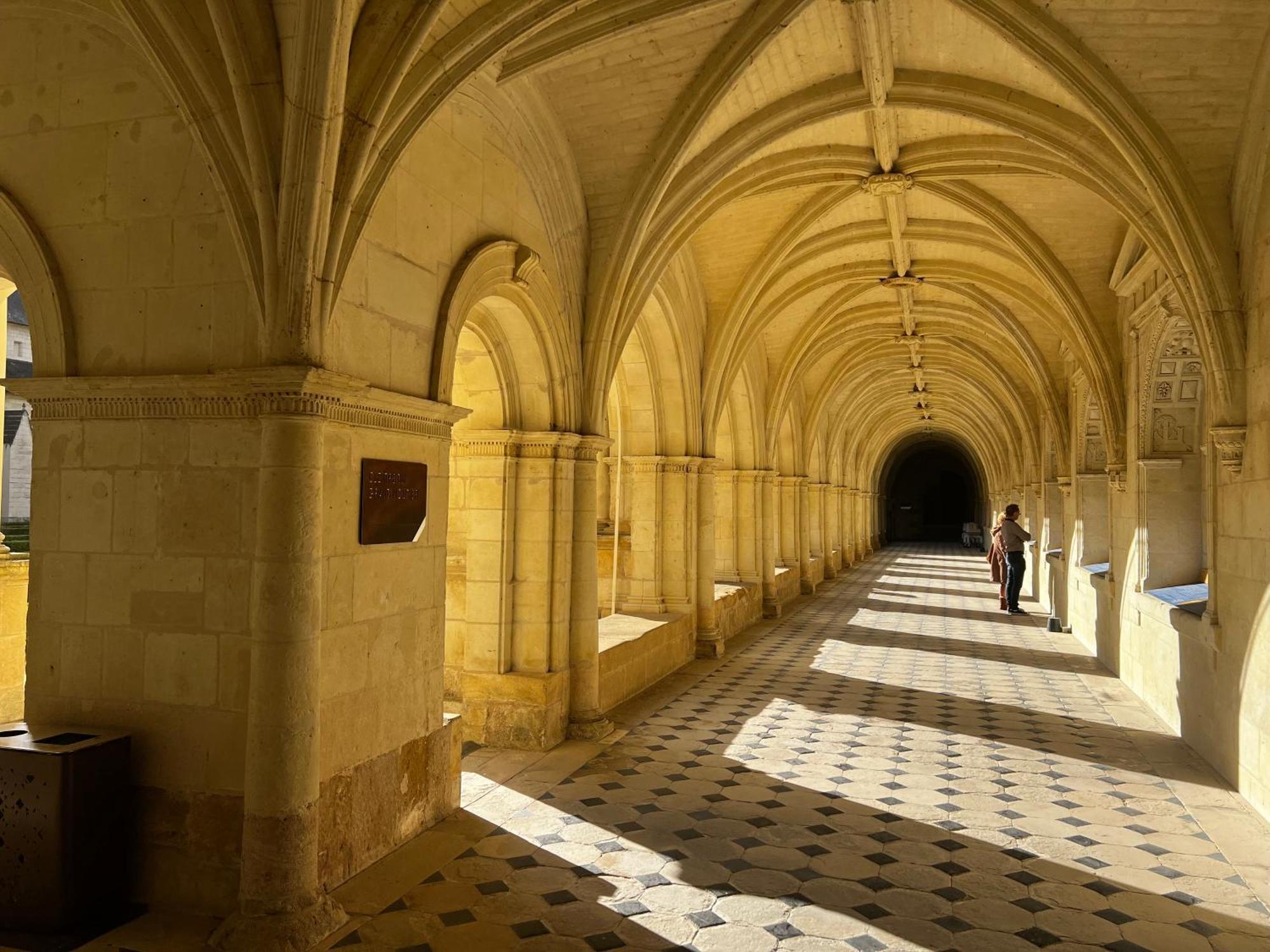 Le Chateau De Leugny Oiron Kültér fotó